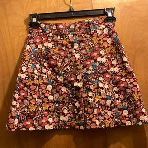High waisted floral buttons skirt